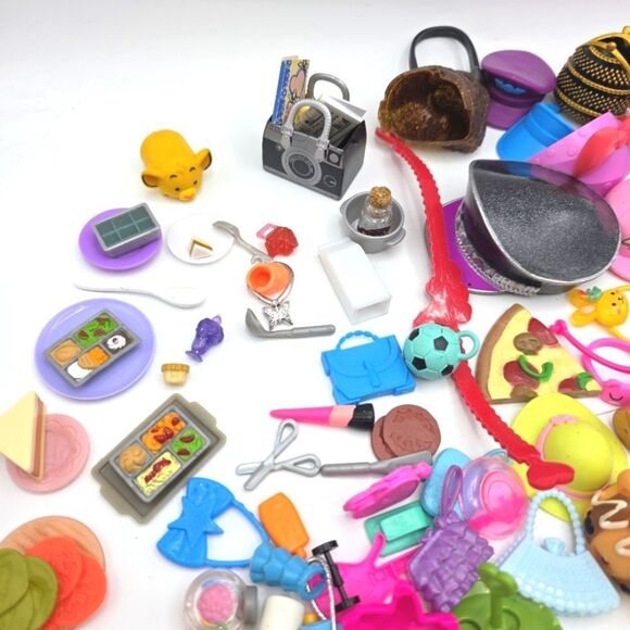 LOL Surprise TOTS Lil Sisters and OMG Accessories - Picture 11 of 16